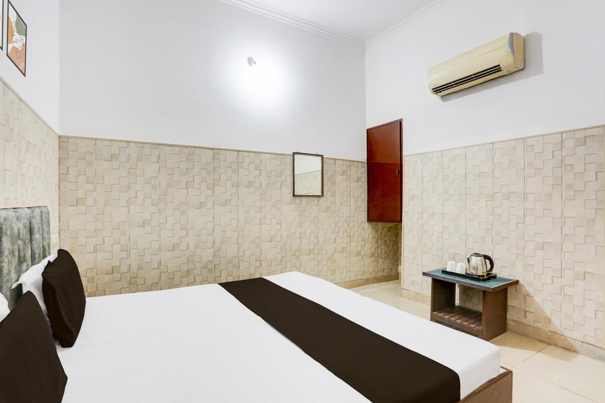 Hotel O Vk Palace Agra  Bagian luar foto
