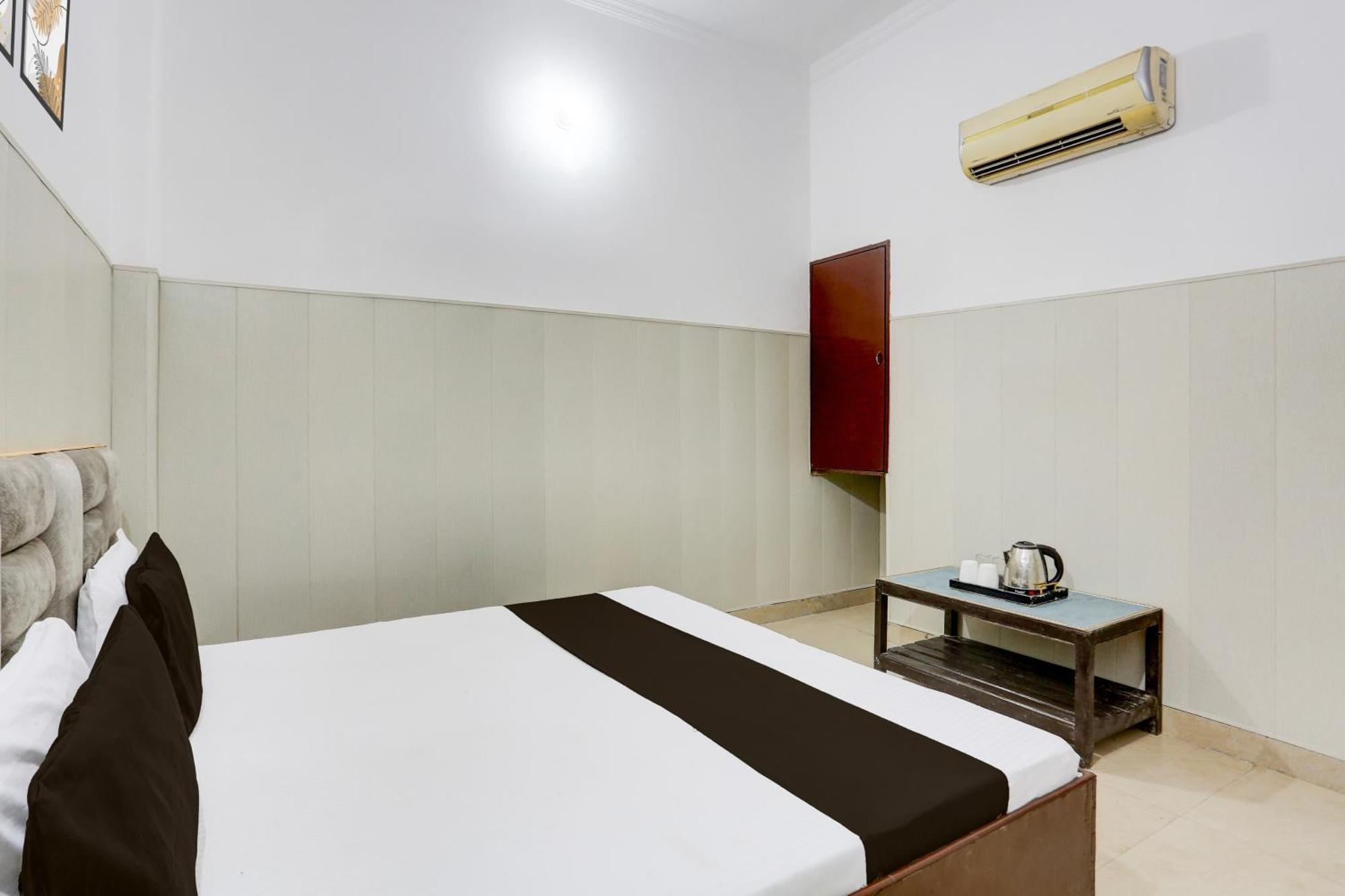 Hotel O Vk Palace Agra  Bagian luar foto